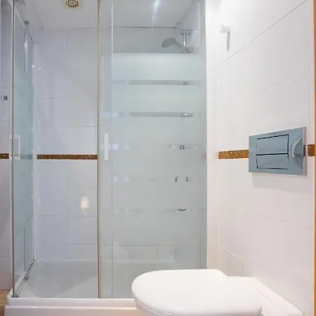 Apartment Aguamarina On The Front Malaga