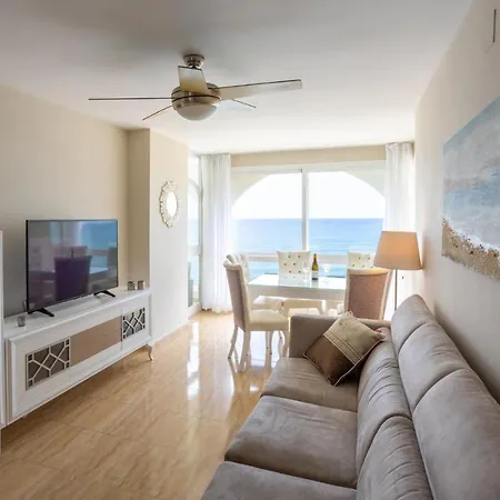 Aguamarina On The Front Apartment